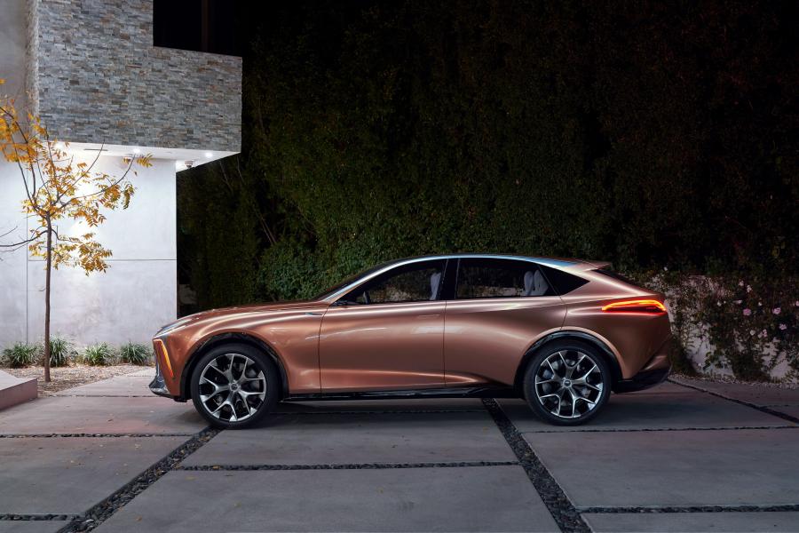  Lexus LF-1 Limitless 2018 года  (фото 11 из 72)